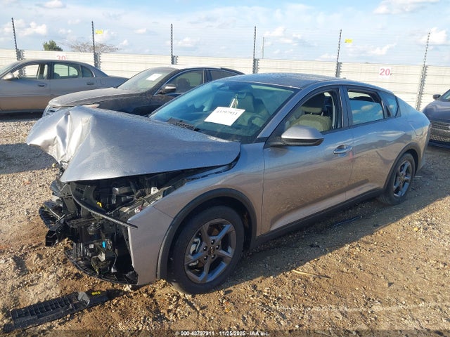 2025 Kia K4 Lxs მანქანა იყიდება აუქციონზე, vin: 3KPFT4DE0SE196398, აუქციონის ნომერი: 43797911