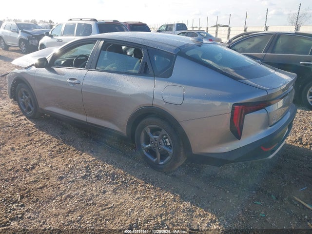 2025 Kia K4 Lxs მანქანა იყიდება აუქციონზე, vin: 3KPFT4DE0SE196398, აუქციონის ნომერი: 43797911