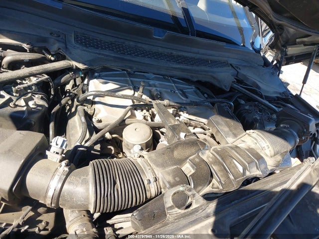 Land Rover Range Rover 5.0l V8 Supercharged 2016 SALGS2EF0GA299018 Image 10