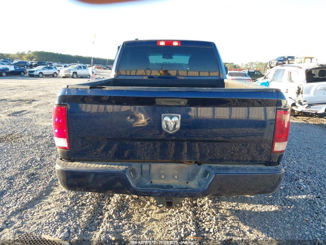 Продажа на аукционе авто 2018 Ram 1500 Express  4x2 6'4 Box, vin: 1C6RR6FT0JS211343, номер лота: 43797973