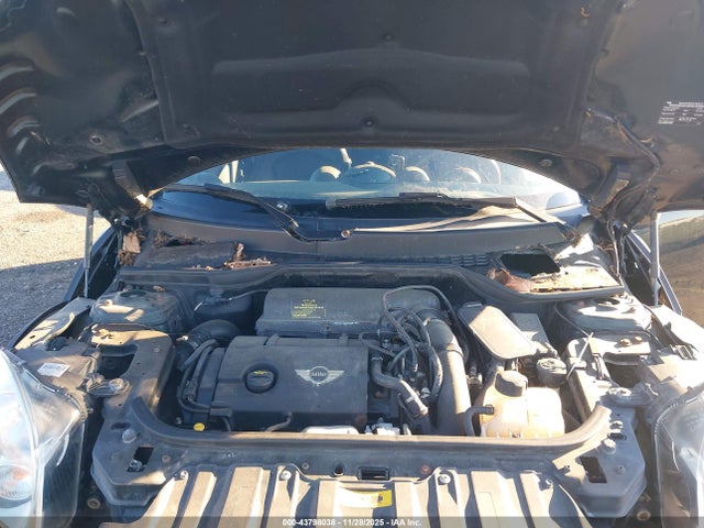 2014 MINI COUNTRYMAN WMWZC5C53EWP39982 Photo 9