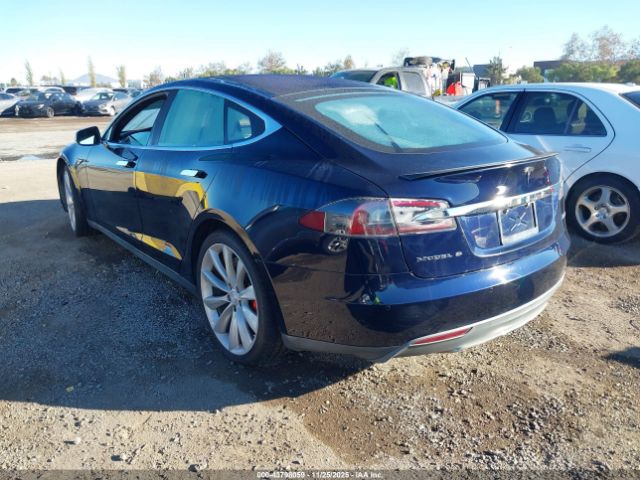 2014 TESLA MODEL S 5YJSA1H2XEFP65002 Photo 2