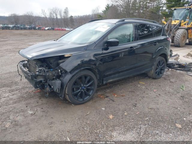 2018 FORD ESCAPE 1FMCU0GD1JUA18880 Photo 1