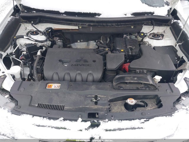 2018 MITSUBISHI OUTLANDER JA4AZ3A30JZ067113 Photo 9