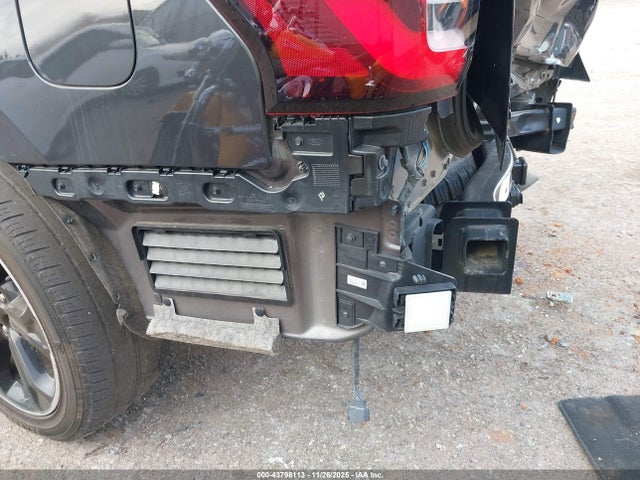 1FMJU2AT0NEA63327 Ford Expedition Limited