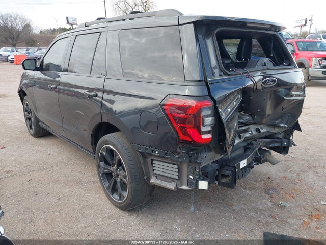 1FMJU2AT0NEA63327 Ford Expedition Limited