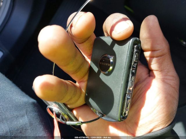 2025 VOLVO XC60 YV4M12RJ4S1186223 Photo 10