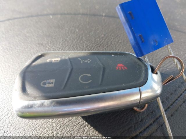 2017 CADILLAC XT5 1GYKNCRS6HZ212905 Photo 10