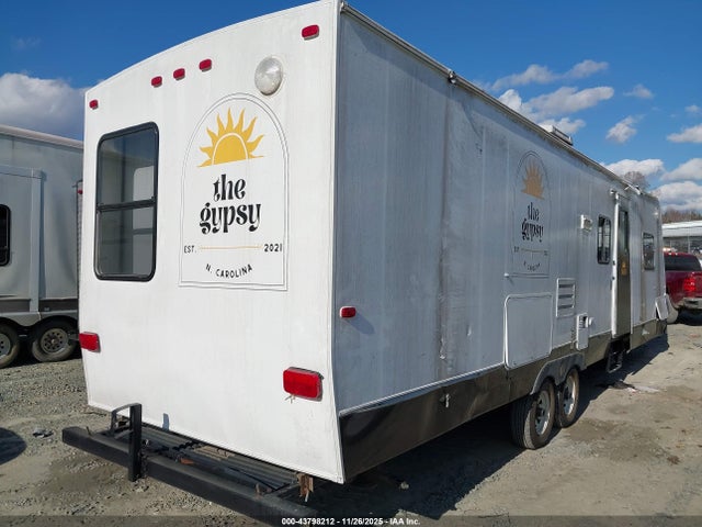 Продажа на аукционе авто 2005 Keystone Cougar, vin: 4YDT304285B062352, номер лота: 43798212
