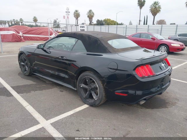 Ford Mustang V6 2015 1FATP8EM8F5387126 Image 3