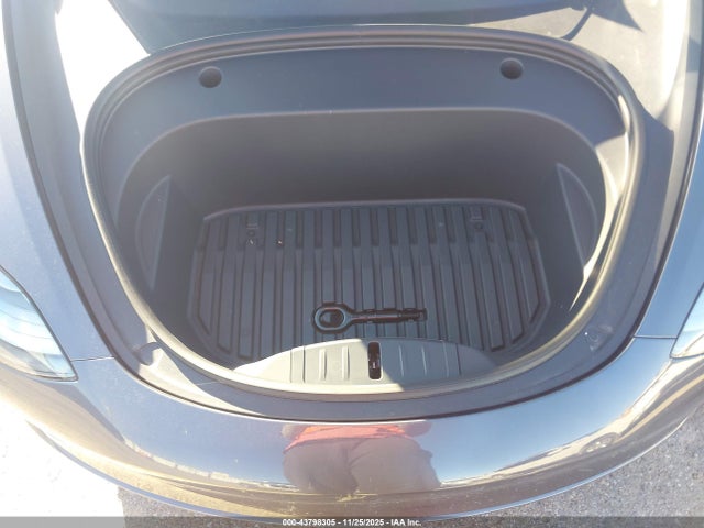 2023 TESLA MODEL 3 5YJ3E1EA0PF672738 Photo 9