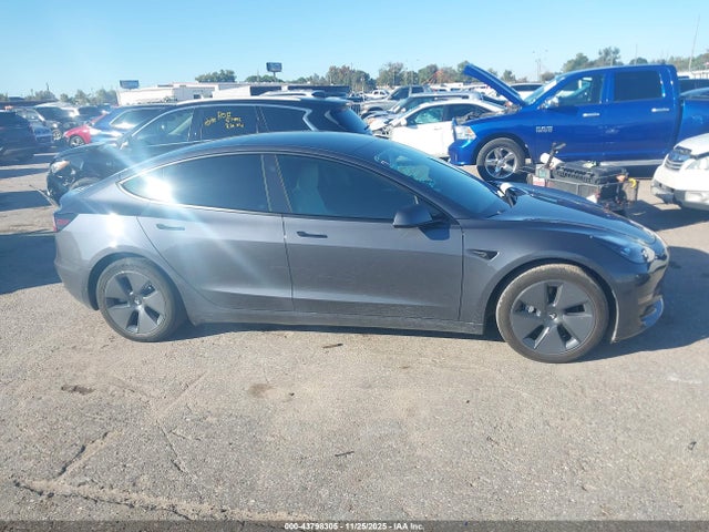 Tesla Model 3 Rear-wheel Drive 2023 5YJ3E1EA0PF672738 Image 13