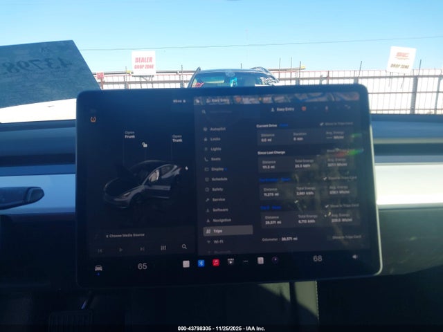 Tesla Model 3 Rear-wheel Drive 2023 5YJ3E1EA0PF672738 Image 18