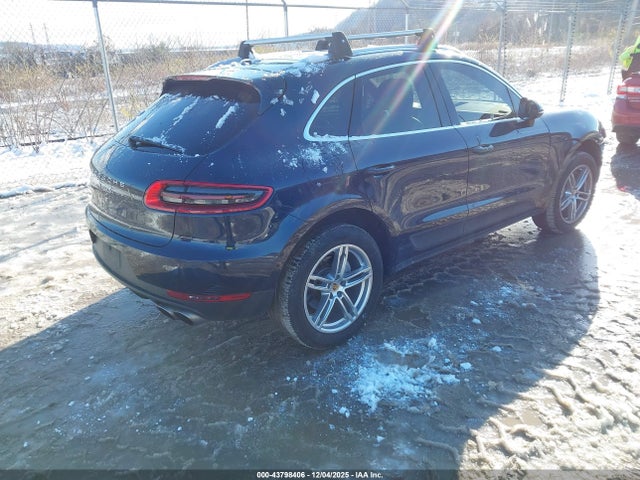 2017 PORSCHE MACAN WP1AB2A55HLB12208 Photo 3