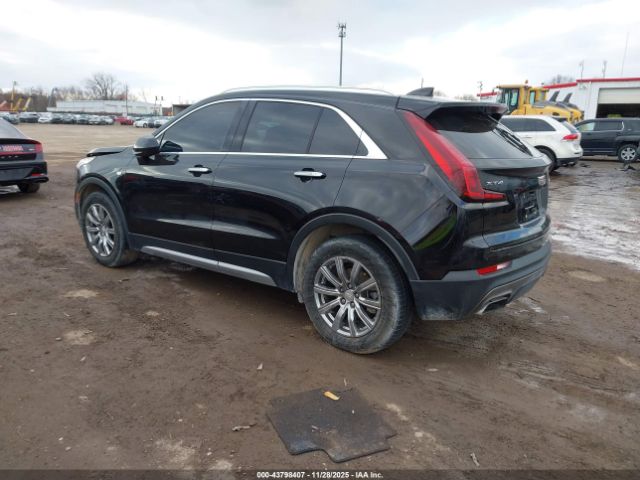 2019 CADILLAC XT4 1GYFZCR40KF108829 Photo 2