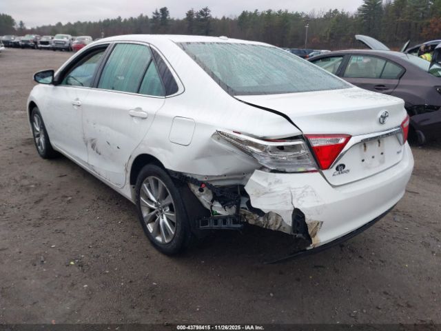 2015 TOYOTA CAMRY 4T1BF1FK8FU977020 Photo 2