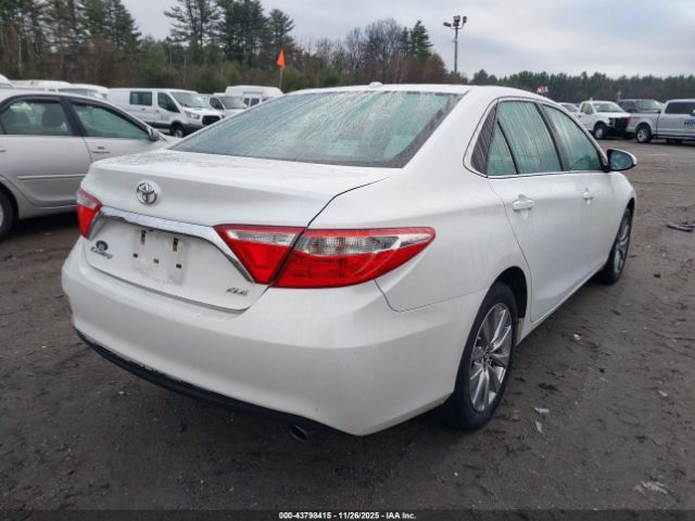 2015 TOYOTA CAMRY 4T1BF1FK8FU977020 Photo 3