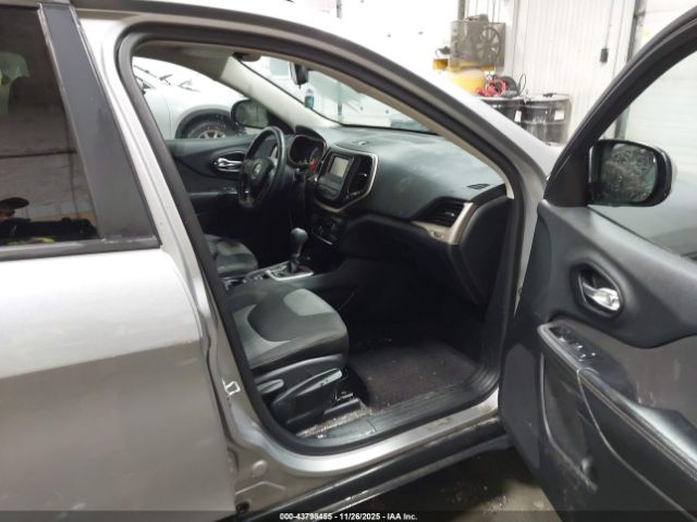 2016 JEEP CHEROKEE 1C4PJMAB7GW182225 Photo 4