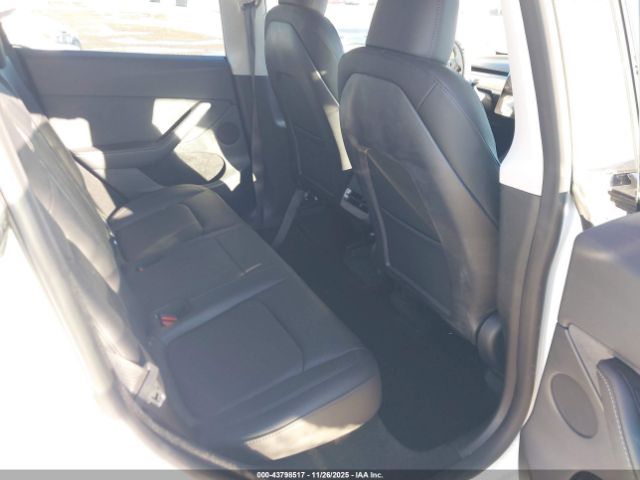 2023 TESLA MODEL Y 7SAYGDED9PF942211 Photo 7