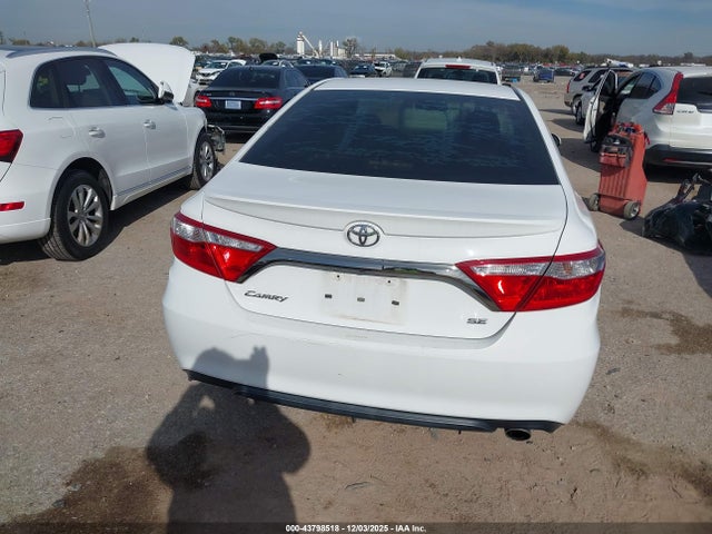 Aukcja sprzedaży 2015 Toyota Camry Se, vin: 4T1BF1FK0FU105236, numer aukcji: 43798518