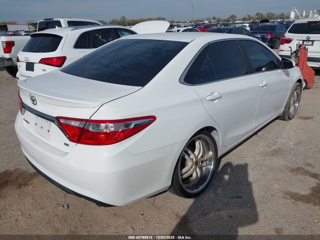 Aukcja sprzedaży 2015 Toyota Camry Se, vin: 4T1BF1FK0FU105236, numer aukcji: 43798518