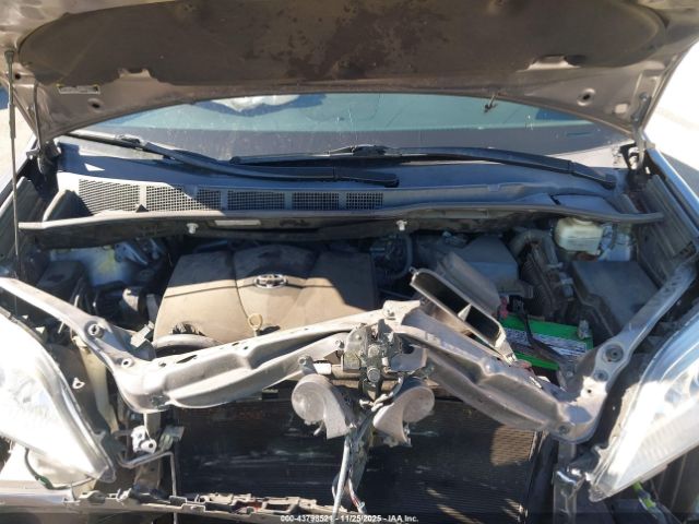 2018 TOYOTA SIENNA 5TDYZ3DC6JS945144 Photo 9