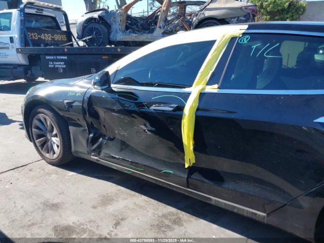 2019 TESLA MODEL S 5YJSA1E44KF335144 Photo 5