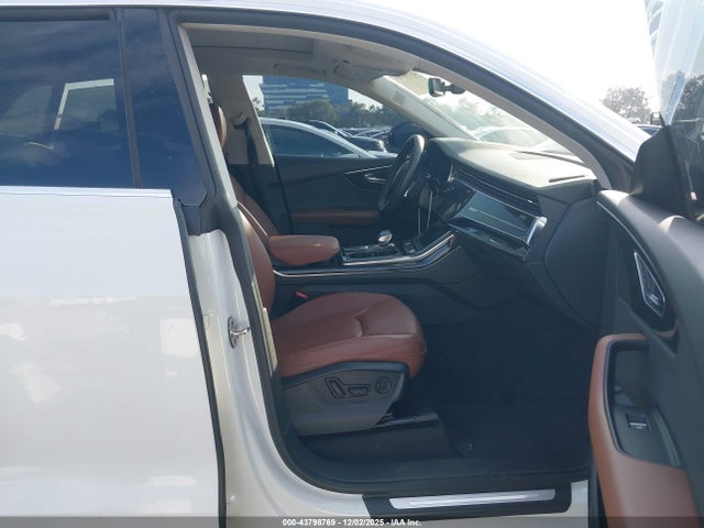 2021 AUDI Q8 WA1BVAF11MD040077 Photo 4