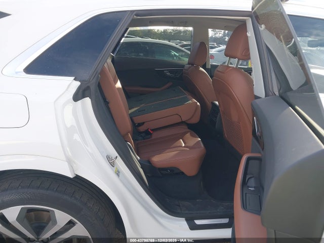 2021 AUDI Q8 WA1BVAF11MD040077 Photo 7