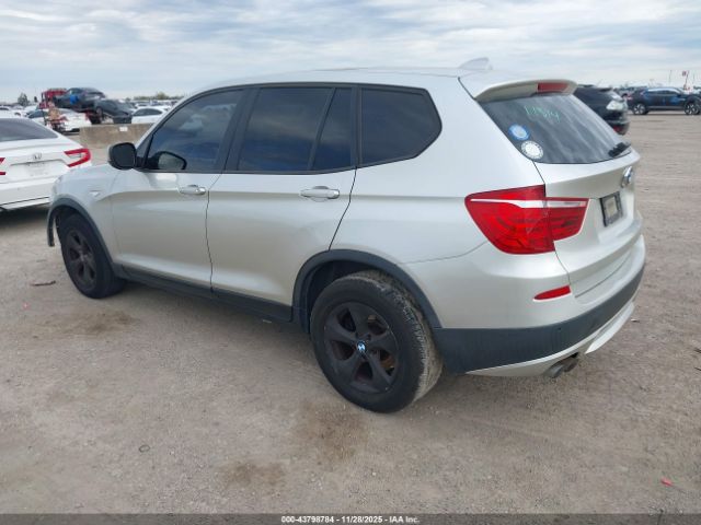 2011 BMW X3 5UXWX5C53BL716403 Photo 2