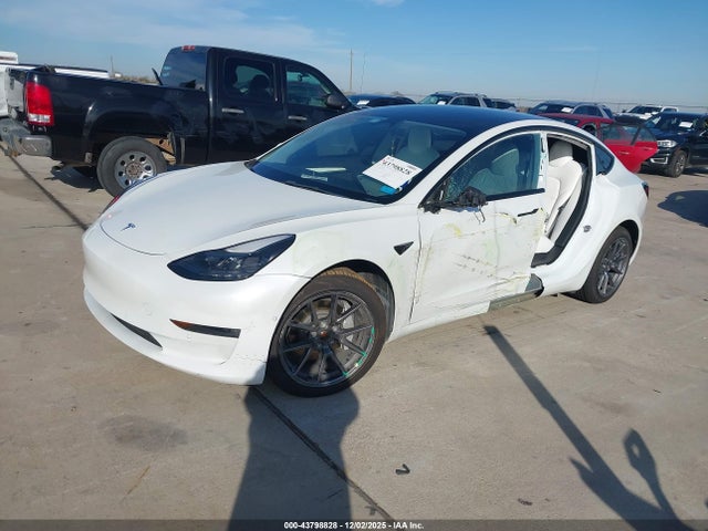 2022 TESLA MODEL 3 5YJ3E1EB0NF177705 Photo 1