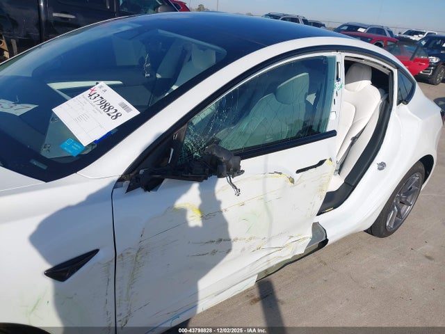 2022 TESLA MODEL 3 5YJ3E1EB0NF177705 Photo 5