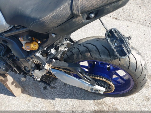 Yamaha Mt09 D 2023 JYARN72E8PA001763 Image 15
