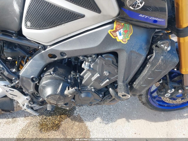 Yamaha Mt09 D 2023 JYARN72E8PA001763 Image 8