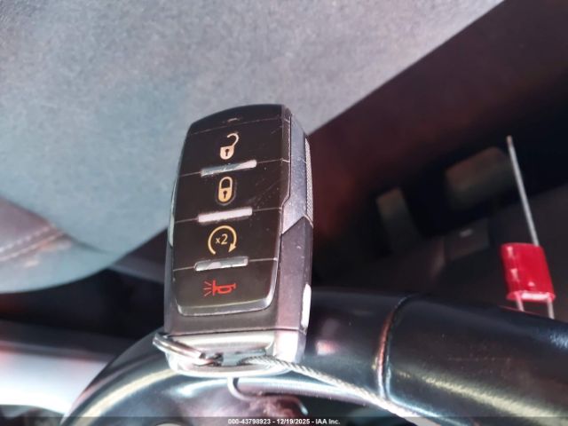 2019 RAM 1500 1C6SRFFT2KN762309 Photo 10