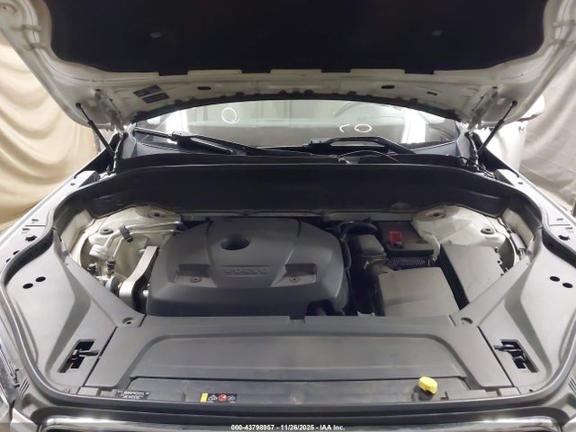 2016 VOLVO XC90 YV4A22PK8G1035257 Photo 9