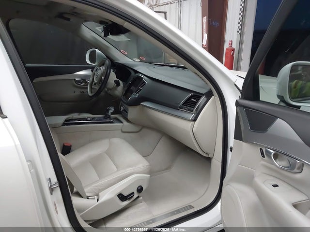 2016 VOLVO XC90 YV4A22PK8G1035257 Photo 4