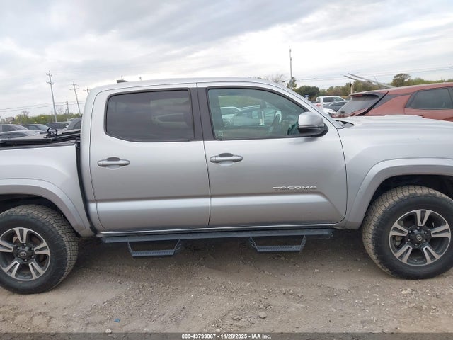 3TMAZ5CN0JM061040 Toyota Tacoma Trd Sport