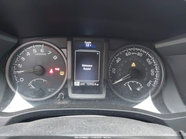 3TMAZ5CN0JM061040 Toyota Tacoma Trd Sport