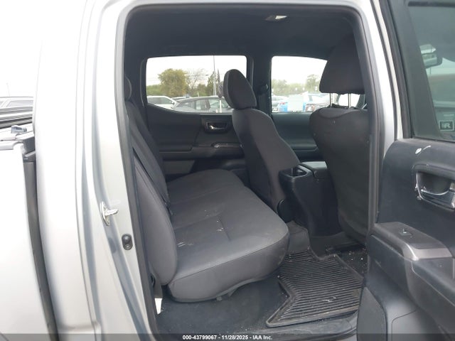 3TMAZ5CN0JM061040 Toyota Tacoma Trd Sport