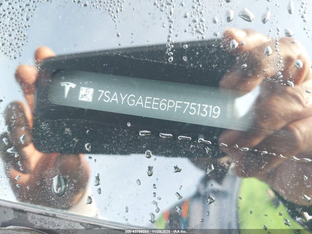2023 TESLA MODEL Y 7SAYGAEE6PF751319 Photo 8