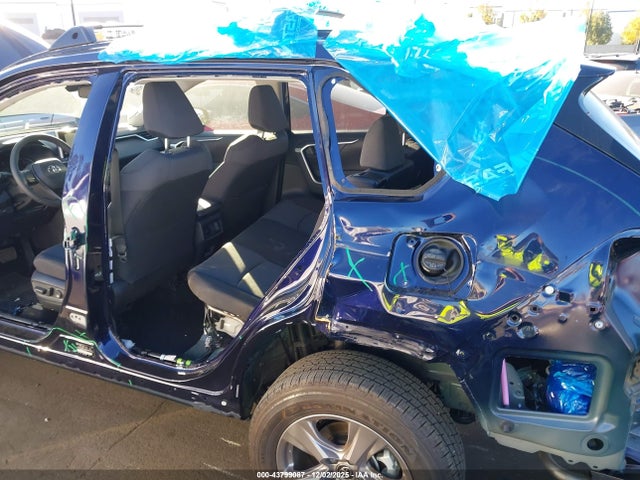 JTMRWRFV8SJ077371 Toyota Rav4 Xle