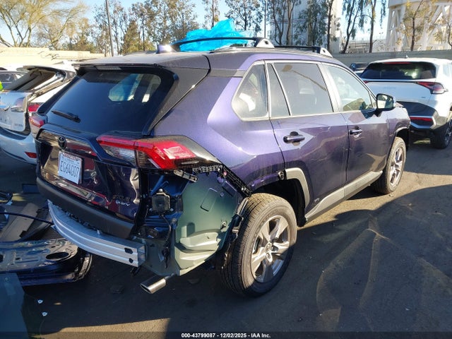 JTMRWRFV8SJ077371 Toyota Rav4 Xle
