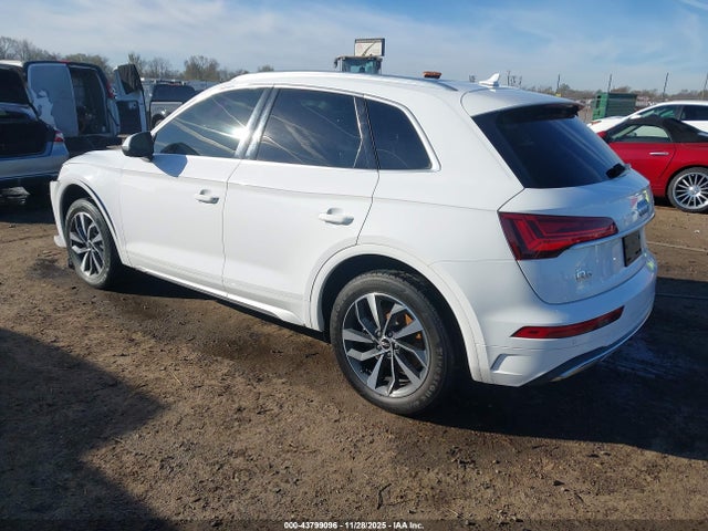 2021 AUDI Q5 WA1BAAFY9M2017506 Photo 2