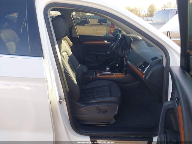 2021 AUDI Q5 WA1BAAFY9M2017506 Photo 4