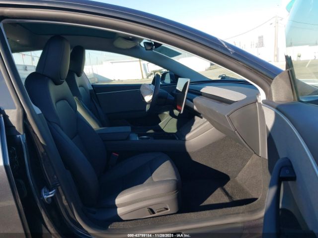 2025 TESLA MODEL 3 5YJ3E1EA2SF076152 Photo 4