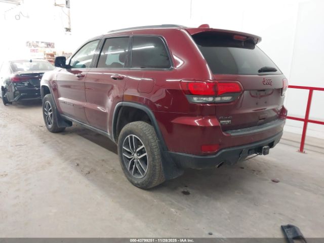 2018 JEEP GRAND CHEROKEE 1C4RJFLG2JC316483 Photo 2