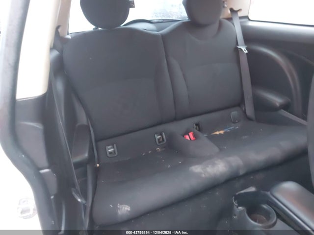 2012 MINI COOPER WMWSU3C52CT261877 Photo 7