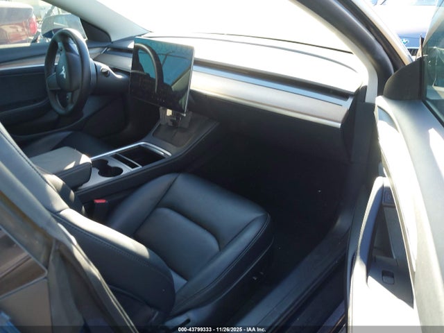 2022 TESLA MODEL 3 5YJ3E1EA0NF235089 Photo 4