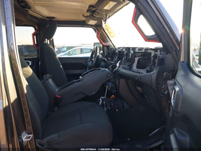 2021 JEEP GLADIATOR 1C6HJTAG1ML552552 Photo 4